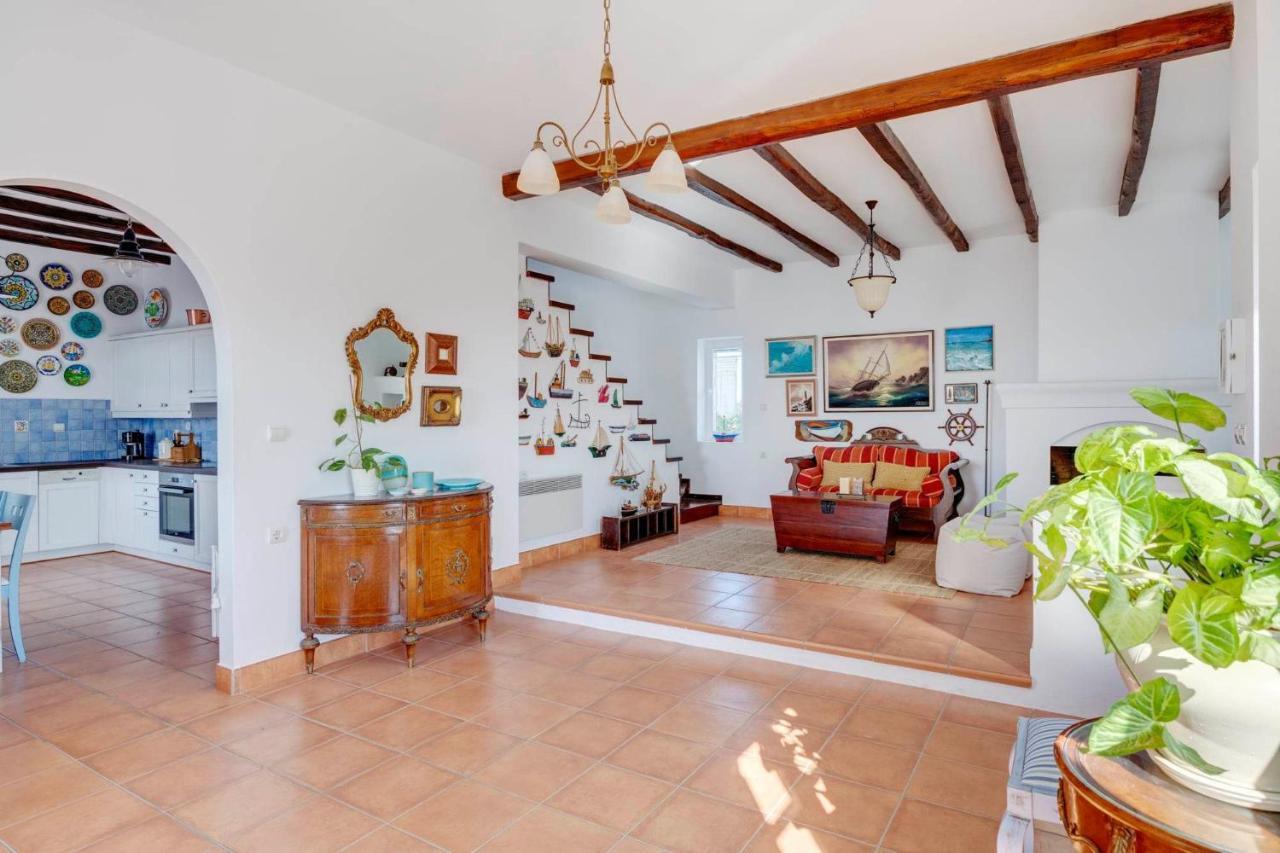 Cycladic Aura - Traditional Holiday Cottage Finikas  Dış mekan fotoğraf